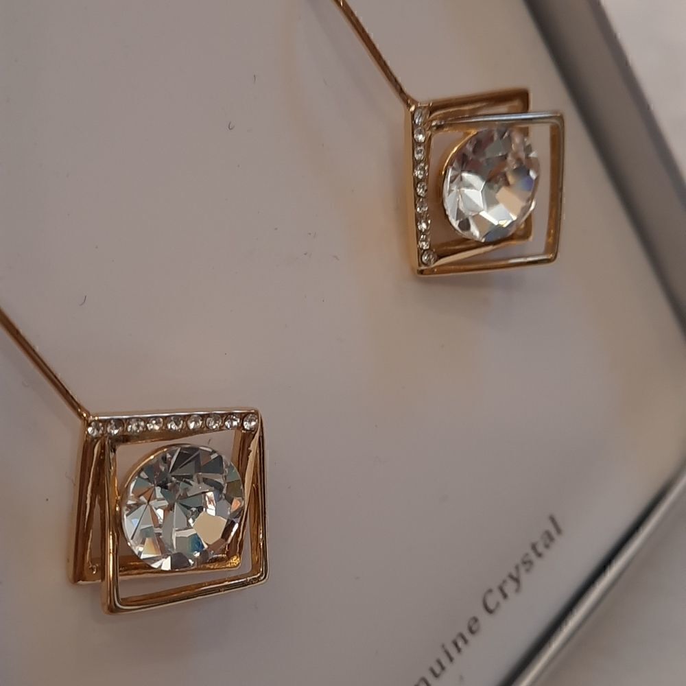 NWT Genuine Crystal Drop Earrings